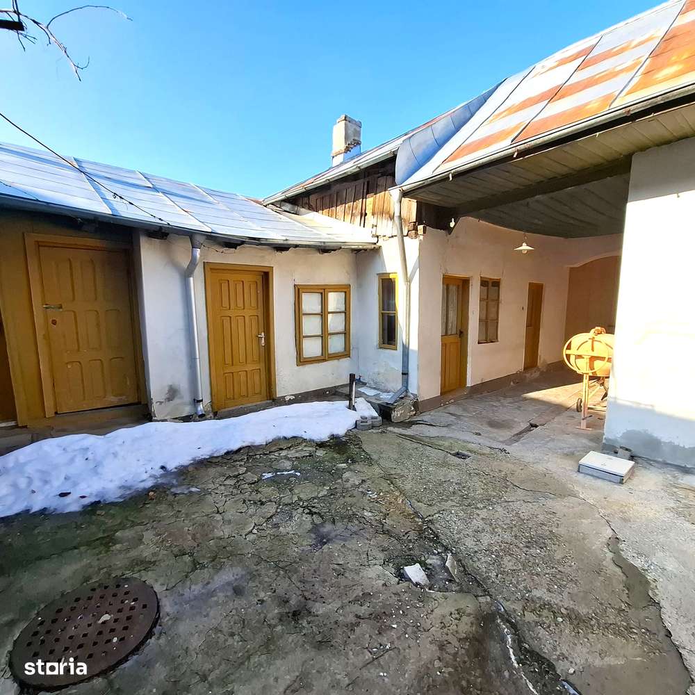 Vilă interbelică de excepție   utilizare mixtă   Ultracentral Odobești - Imagine principală: 3/8