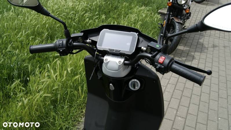 Piaggio Inny - 6