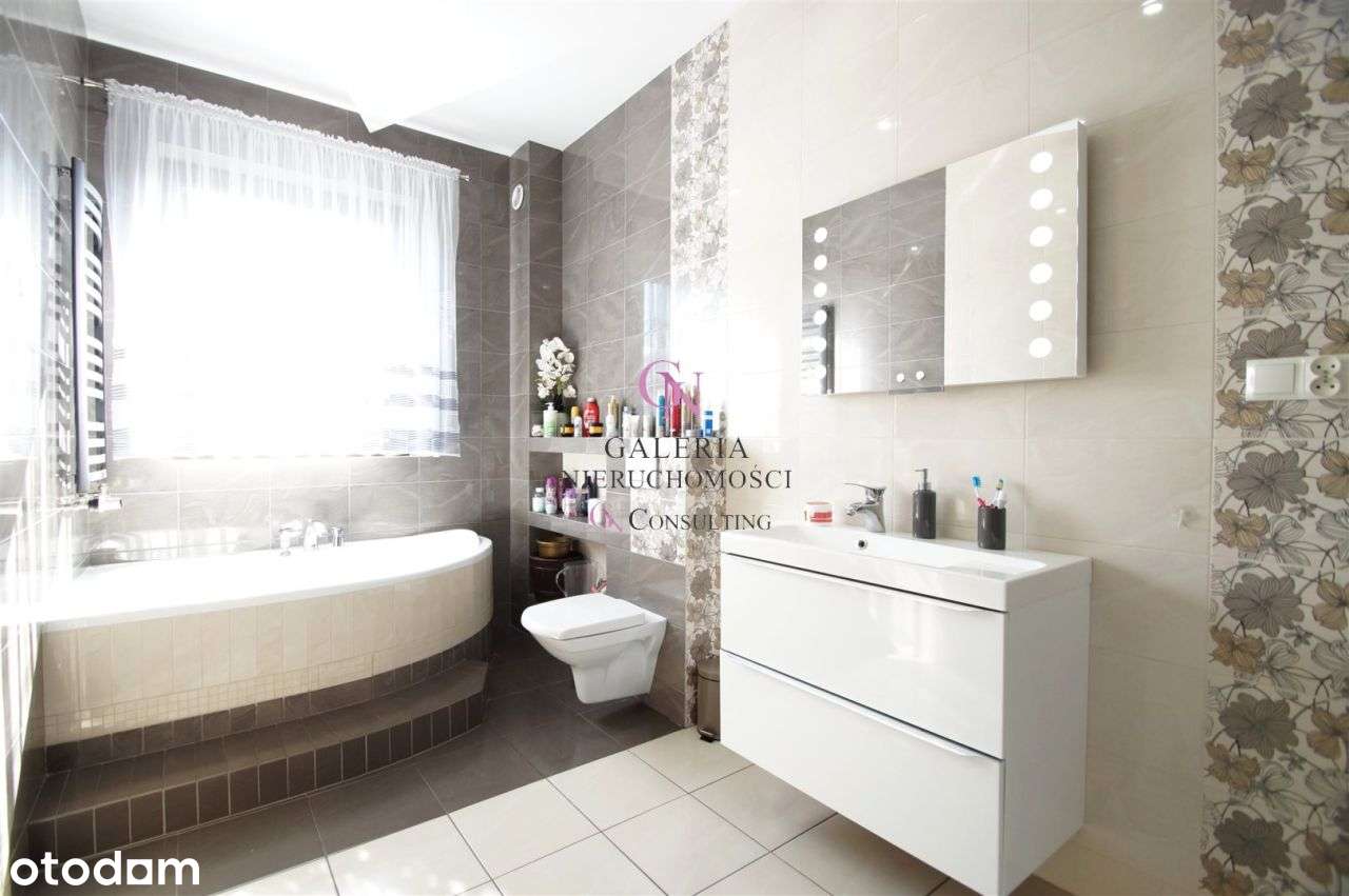 Dwupokoleniowy dom do zamieszkania, pompa ciepła-10