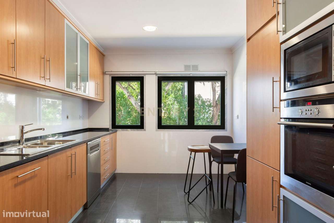 Apartamento T3 de Prestígio em Condomínio Exclusivo | Vista Mar | Paço-13