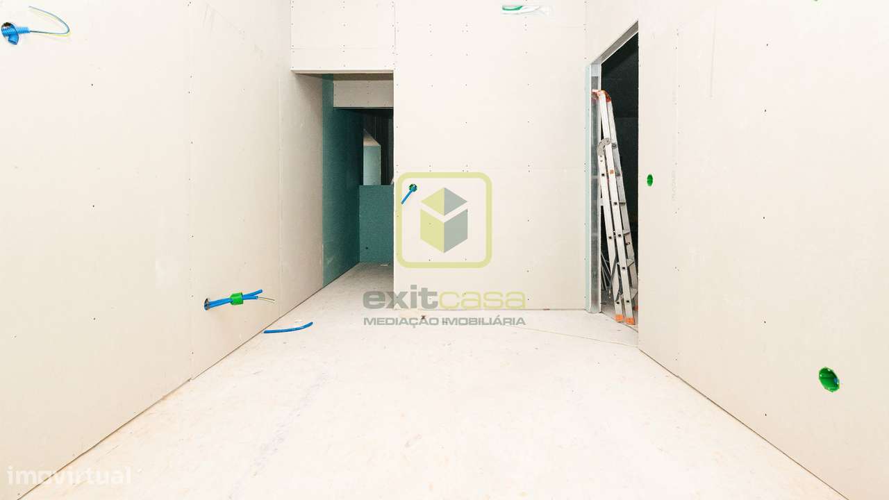 Moradia T4 remodelada-9