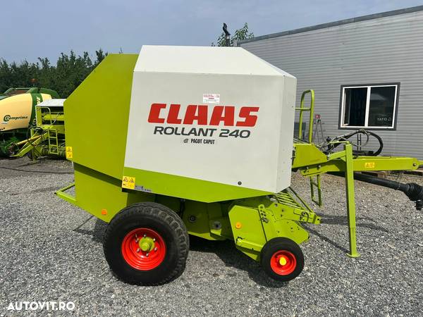 Claas Rollant 240 - 4