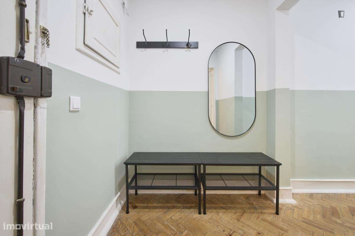 Quarto - localizado em Roma-Areeiro Lisbon - Grande imagem: 4/10