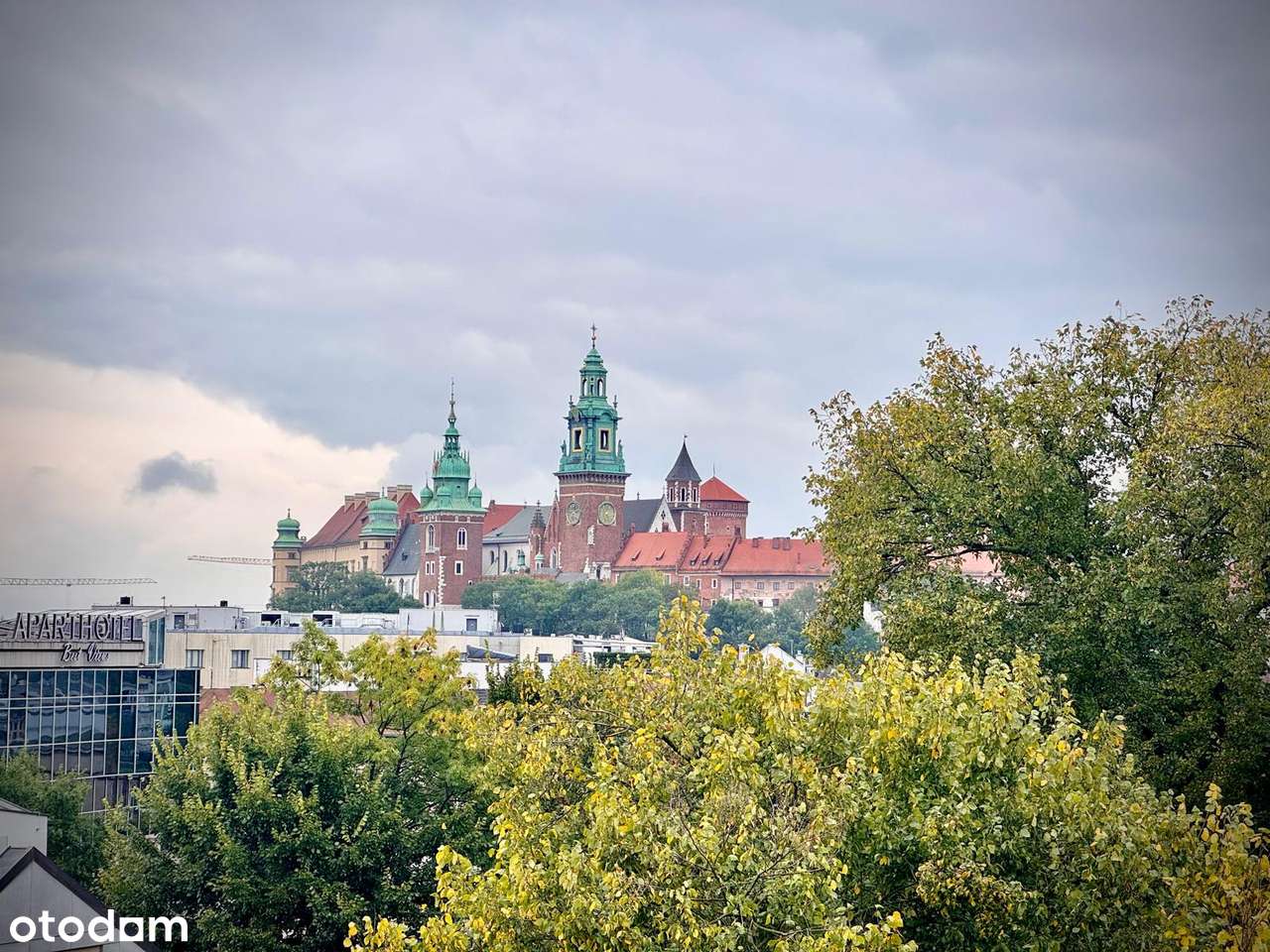Taras i spektakularny widok na Wawel – wyjątkowe mieszkanie w Krakowie - Pełny obrazek: 1/8