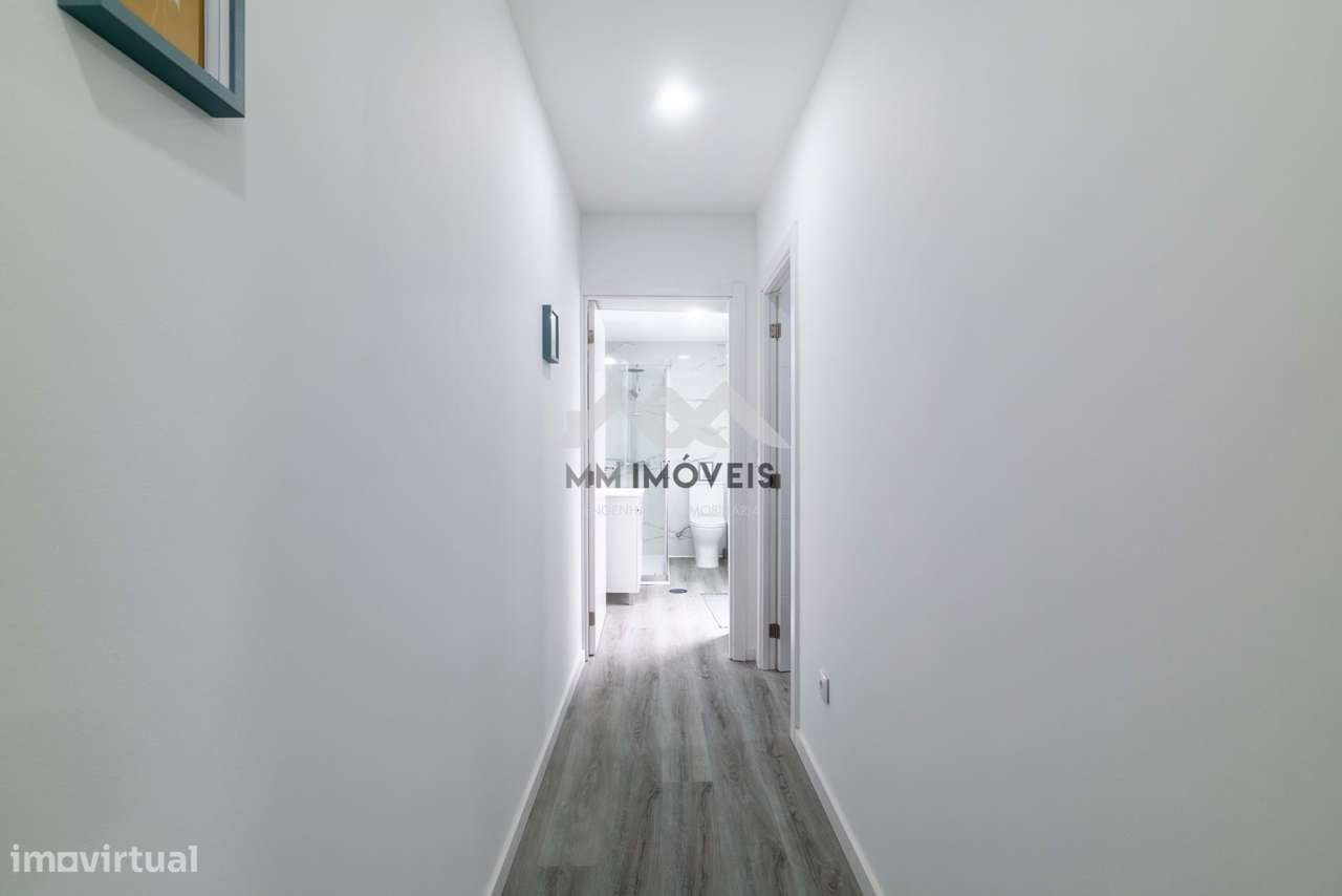 Moradia T1 | Porto | Renovada | Metro | Investimento - Grande imagem: 2/31