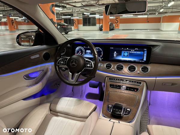 Mercedes-Benz Klasa E 300 d 9G-TRONIC Exclusive - 18