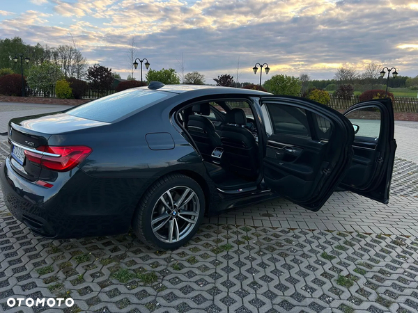 BMW Seria 7 740Li xDrive - 9