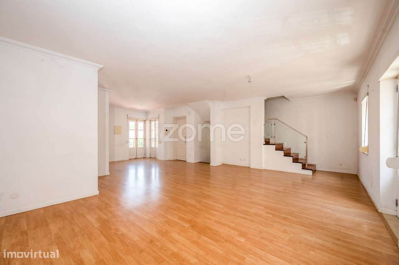 CASA EXCLUSIVA NA RUA DA COSTA (entre as Necessidades e Alcântara)-13