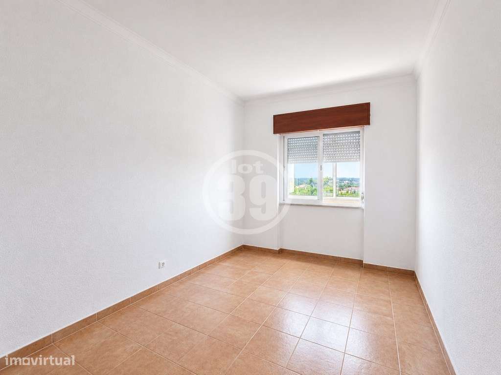 Apartamento com 4 quartos no ultimo andar e com um amplo sótão, sit...-17