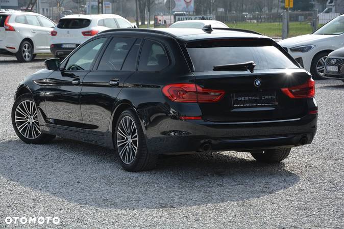 BMW Seria 5 520d xDrive Touring Sport Line - 7