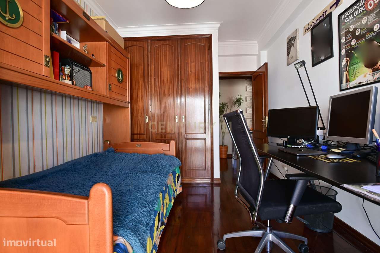 Apartamento T3 Mobilado, em Varge Mondar (Rio de Mouro, Sintra)-10