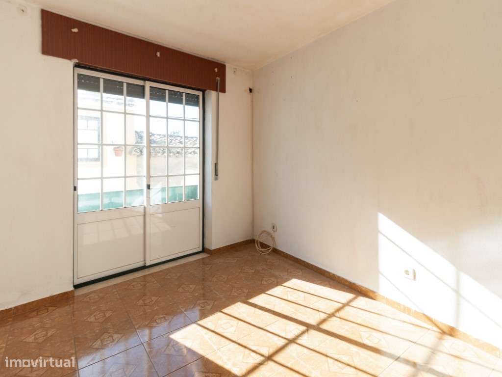 Moradia T3 no centro de Fratel - Grande imagem: 2/20