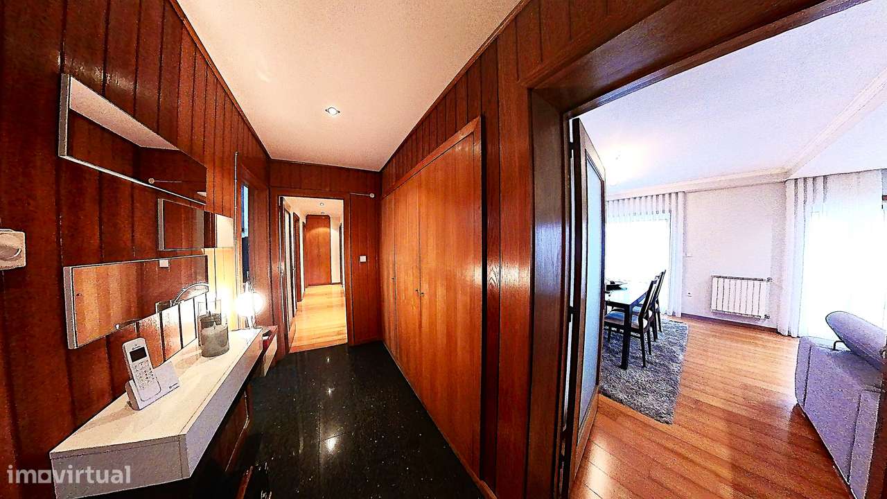 Apartamento T3 Penthouse | AT: 223m2 | Lugar de Garagem | Pedra Verde - Grande imagem: 4/19