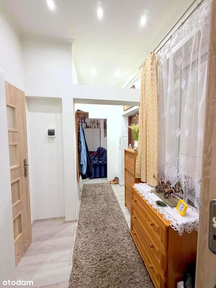 Mieszkanie przy rynku/1 piętro/2 pokoje.-2