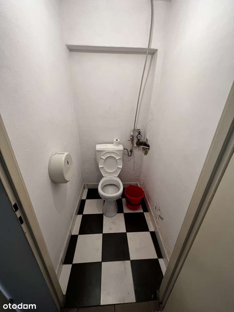 Budynek w centrum idealny pod usługi, handel, małą produkcje itp.-6