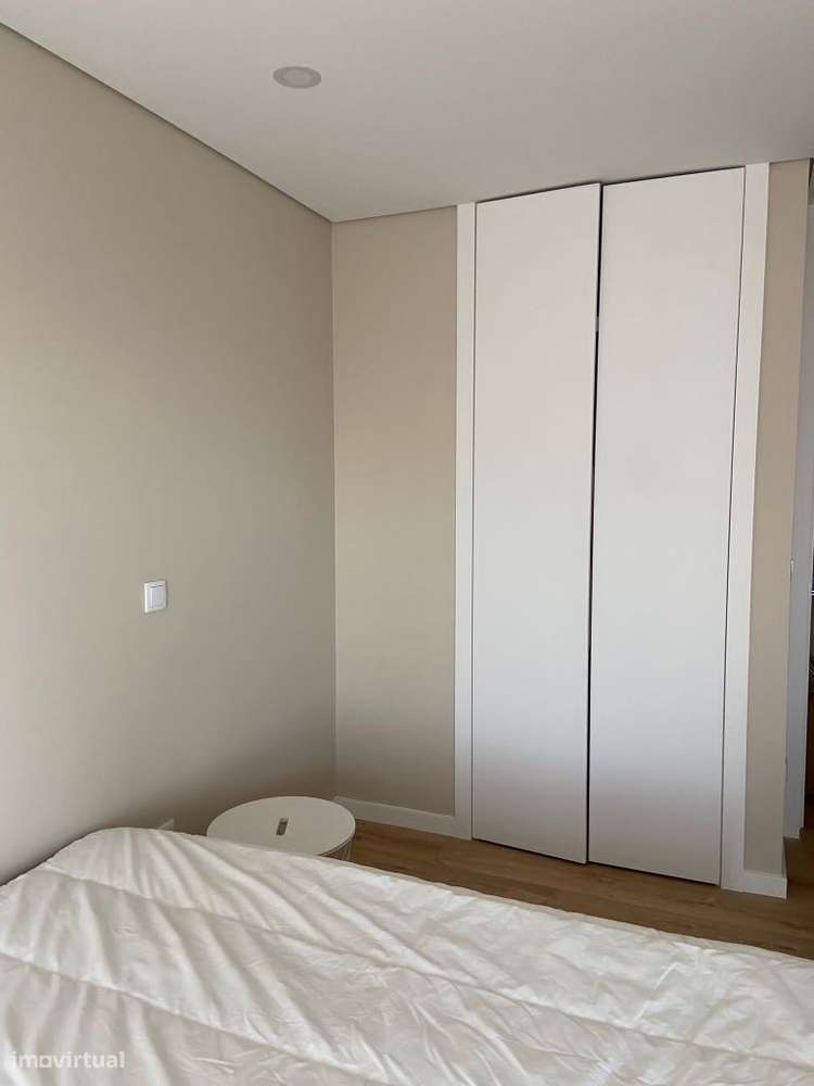 T2 alterado para t3 renovado, em frente ao mar-19