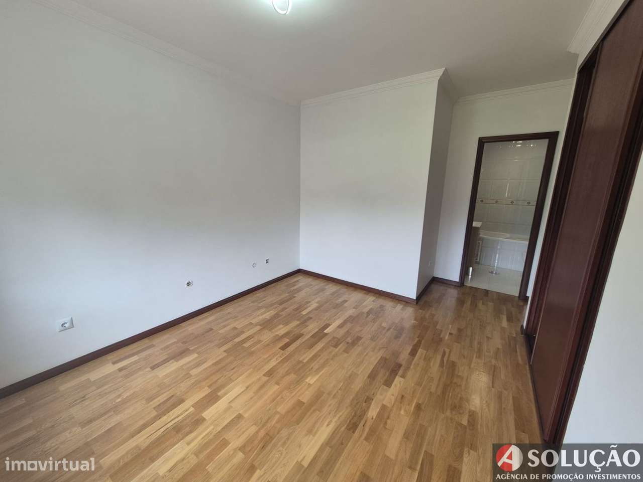 Apartamento T2 em Oliveira do Douro-11