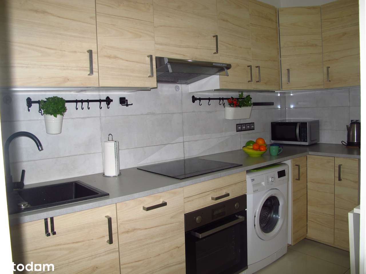 Funkcjonalnie urządzona kawalerka do zamieszkania oś Szkolne Nowa Huta-4