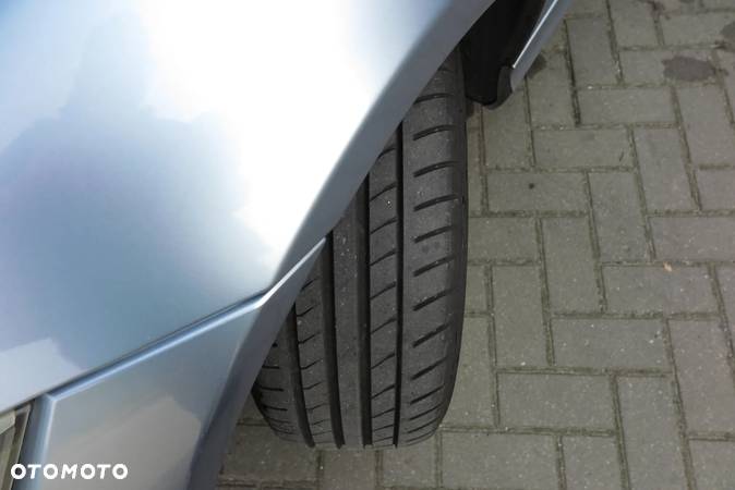 BMW Seria 3 320d DPF Touring - 20