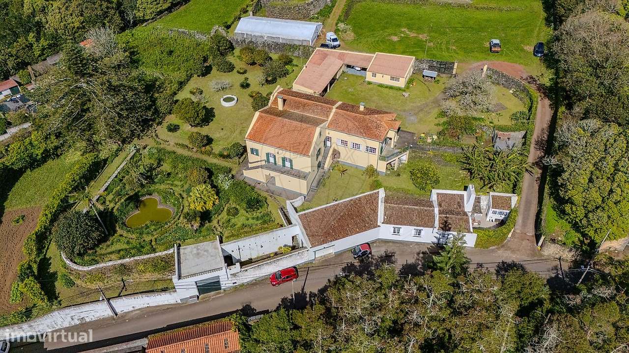 Moradia T6 para venda-31