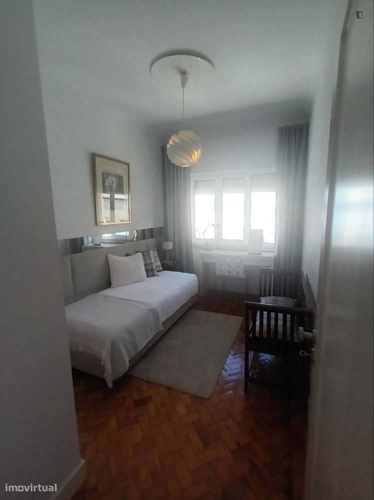 Quarto - localizado em Princípe Real Lisbon - Grande imagem: 5/8