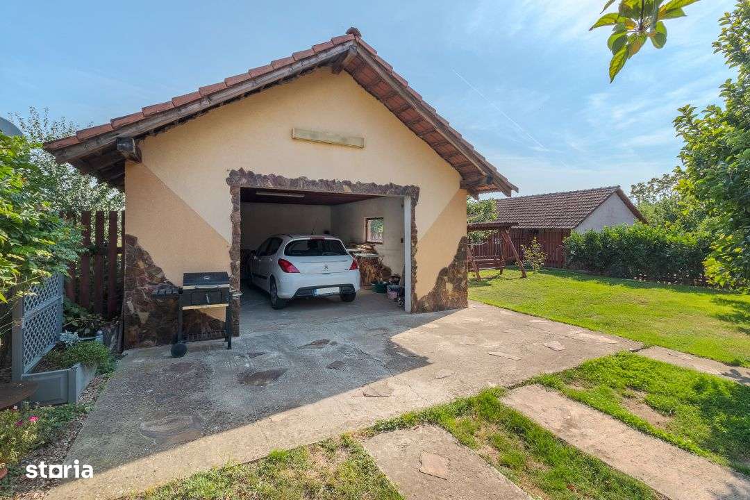 Casa spatioasa P+E, Santaul Mic com. Bors - Imagine principală: 4/19