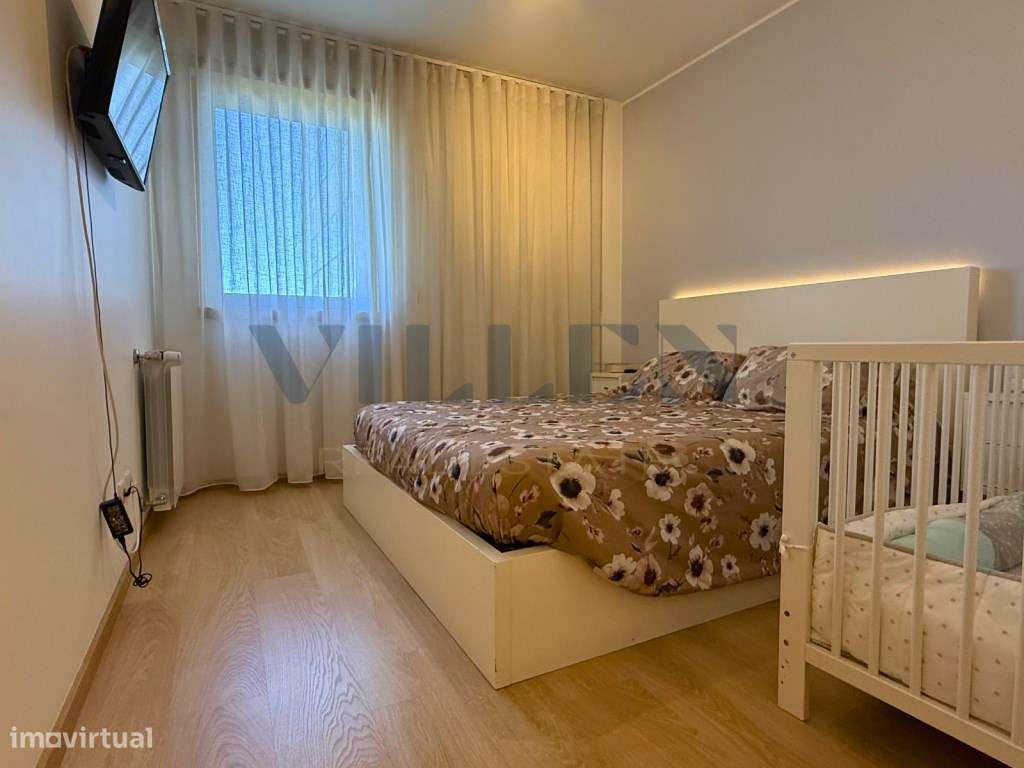 Apartamento T2 com Suíte, Closet, Garagem e Arrumos | Trofa-11