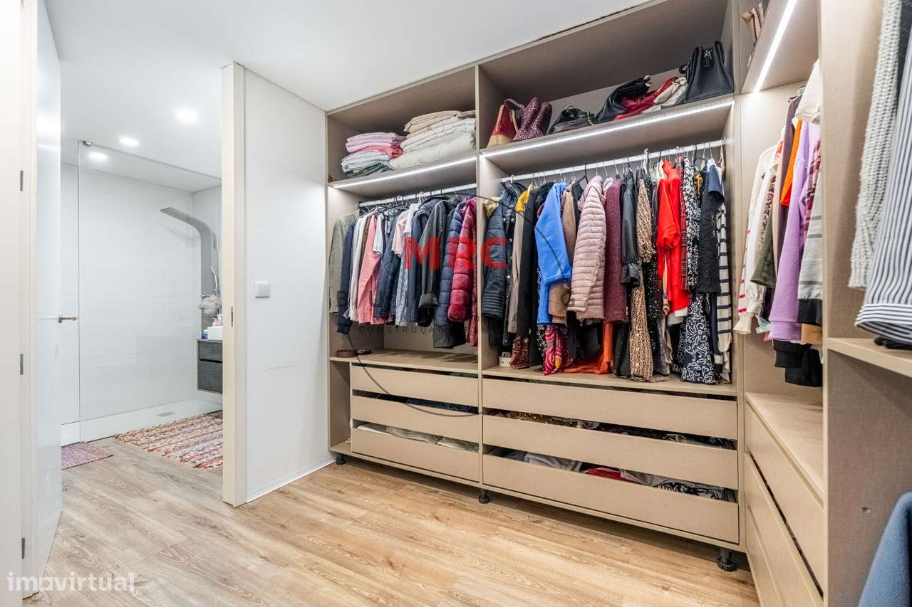 Moradia de Charme Térrea  V3 + V1-20