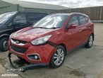 Dezmembrez Hyundai IX35 1.7 diesel 2.0diesel 2012 4x4 - 1