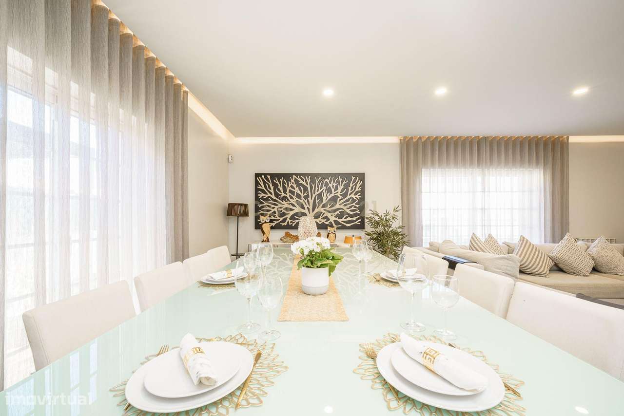 Moradia T4 de charme no Vale Ana Gomes, em Setúbal - Grande imagem: 4/34