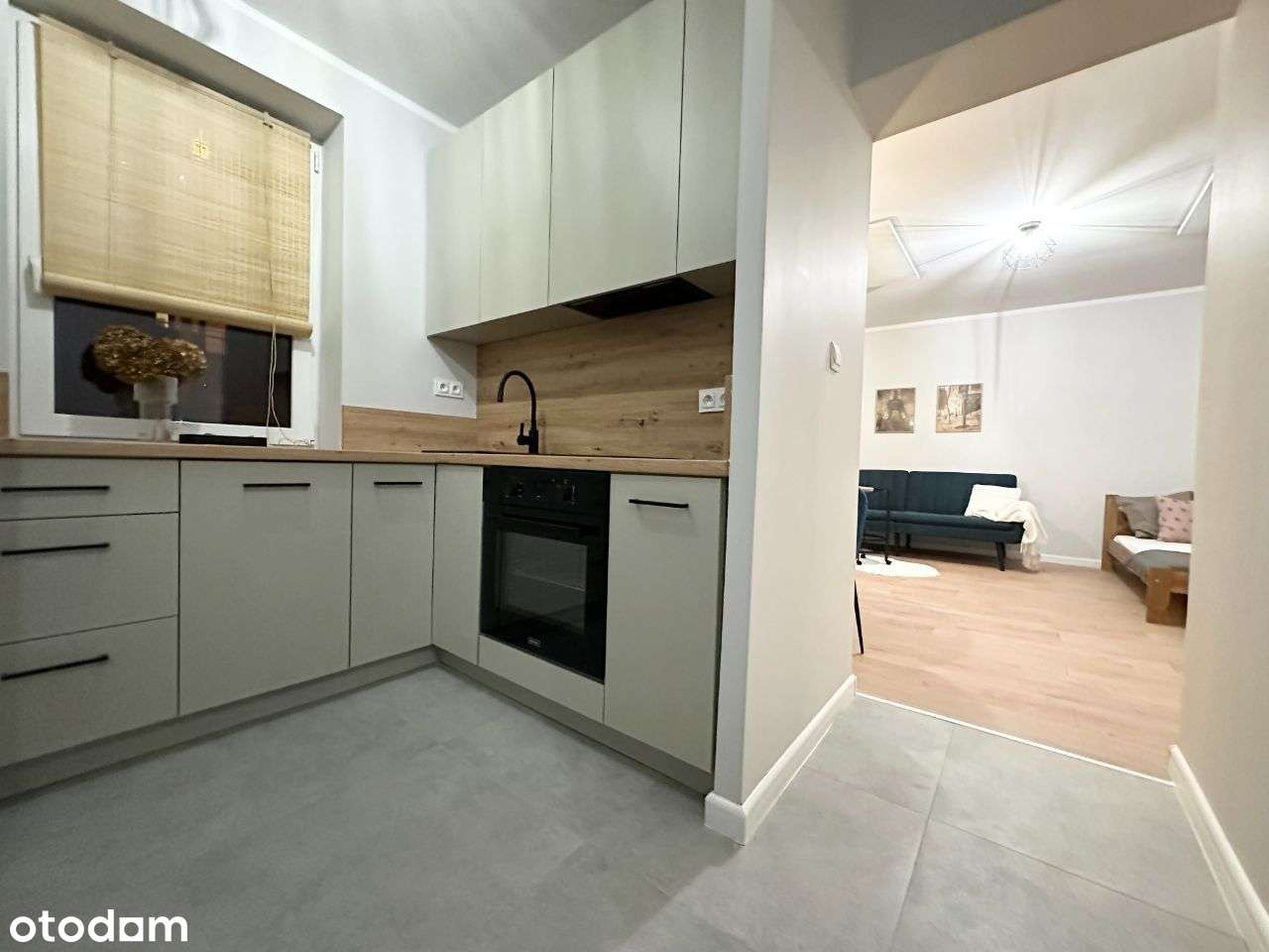 Nowoczesna kawalerka z sypialnią po remoncie-14