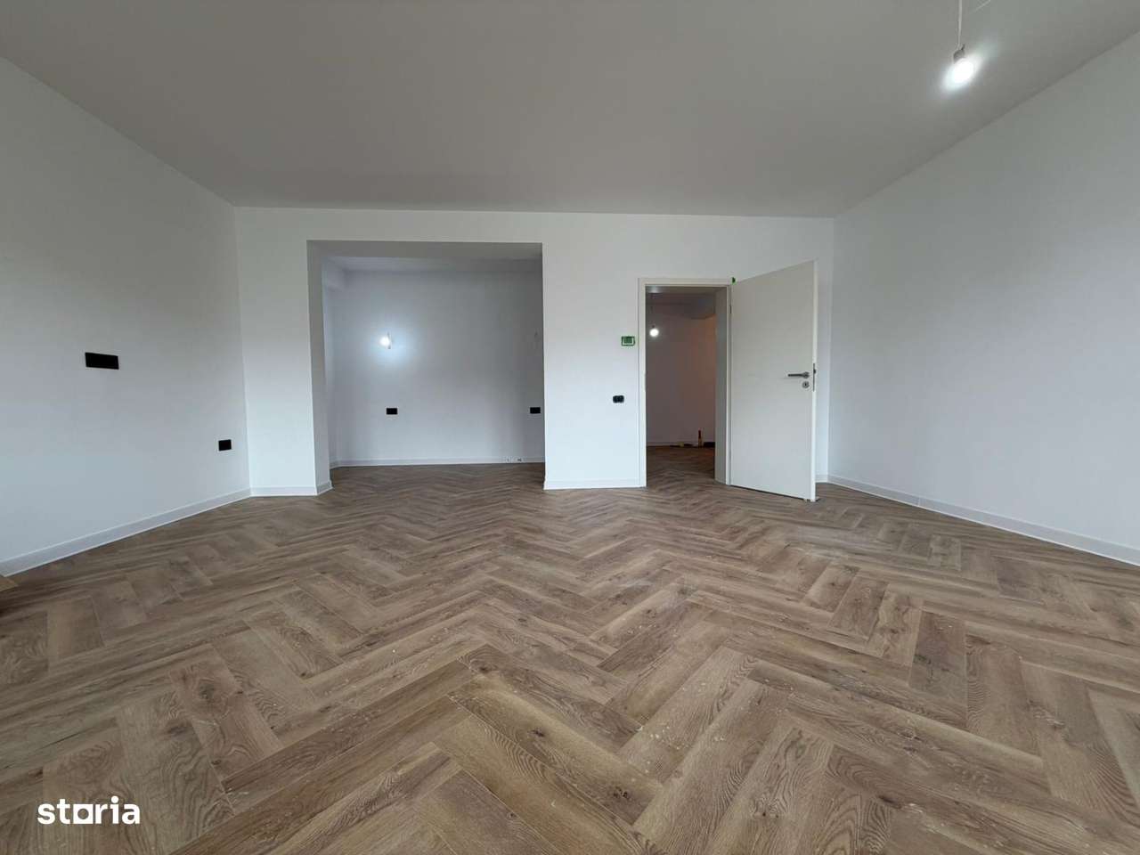 Comison 0%- Studio 55 mp, Topzone, TRACTORUL-1