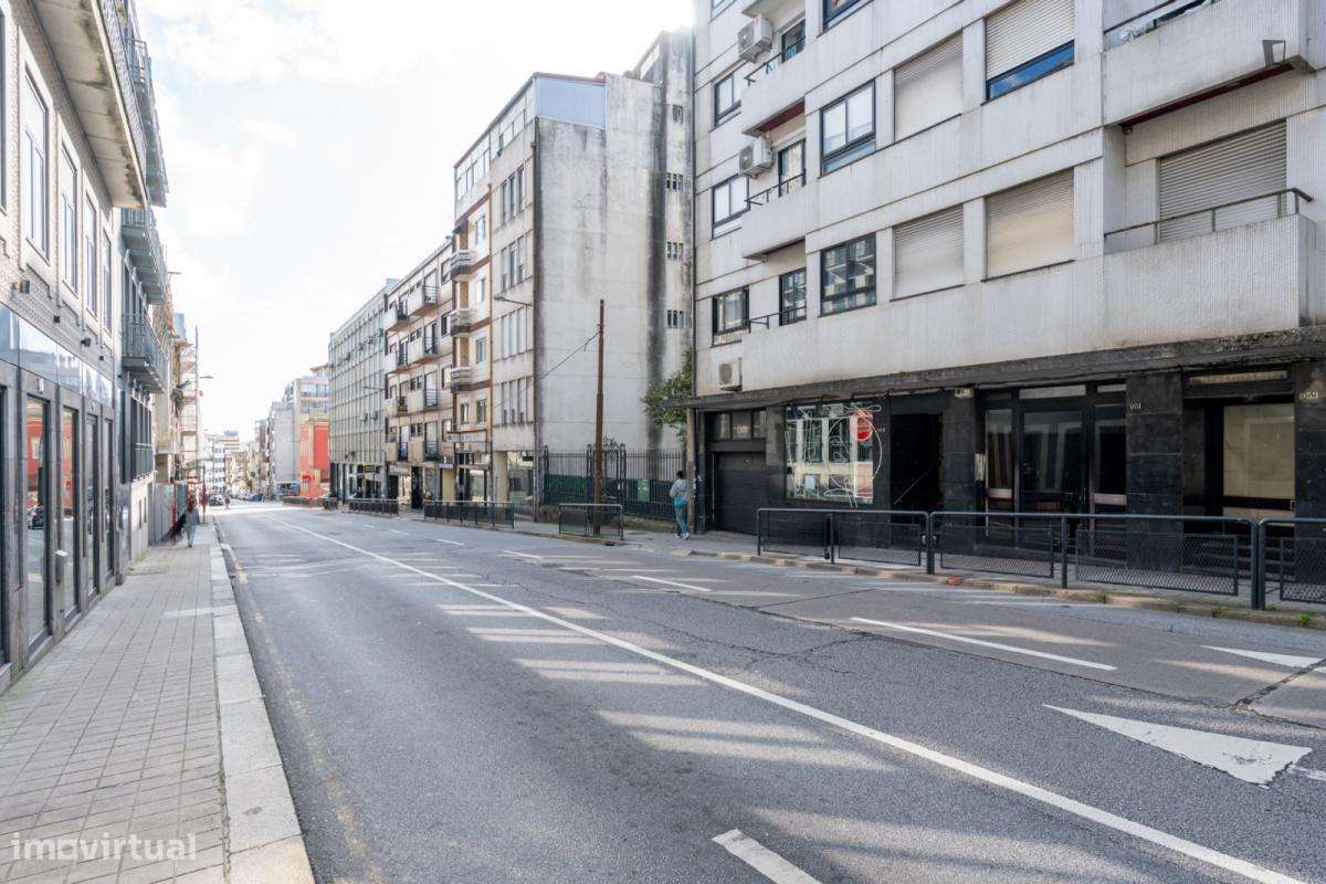 Apartamento com 1 quartos - localizado em Santo Ildefonso Porto - Grande imagem: 5/10