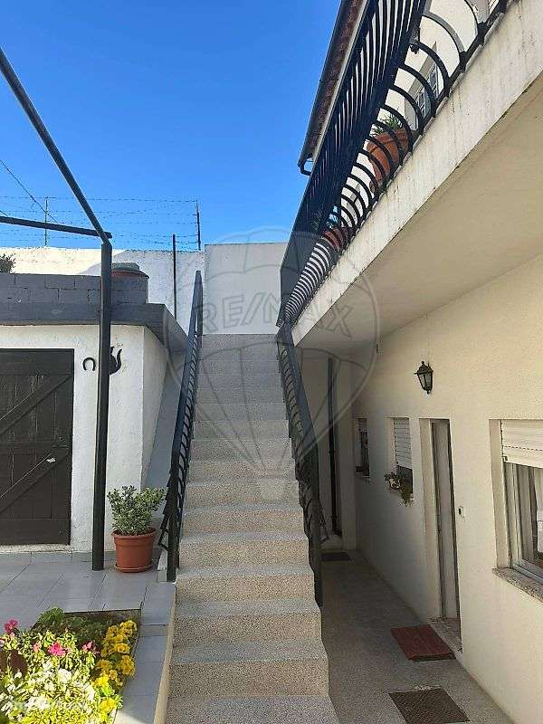 Moradia T4 para venda-31