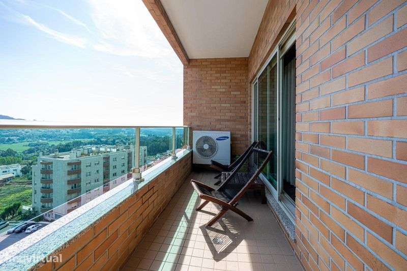 Apartamento T4 duplex - Grande imagem: 5/8