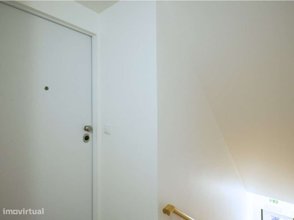 Apartamento Loft Duplex T1+1 junto ao museu do Fado!-12