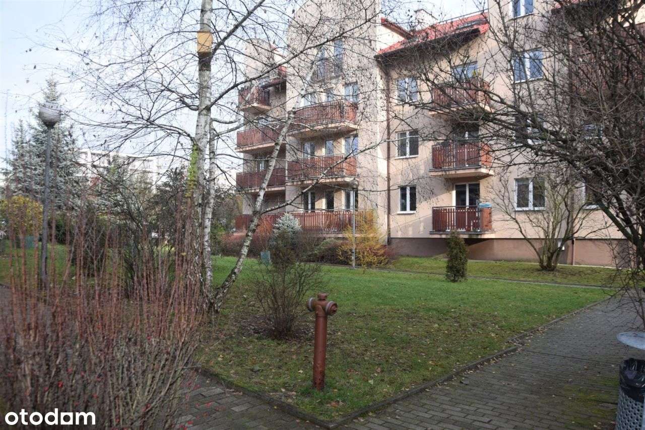 z tarasem Klimatyczne 37,20m,K.Kołłątajowskiej.2001r,Dzwoń.-13