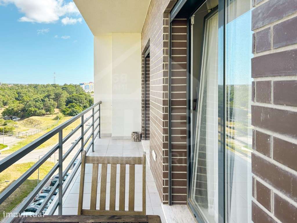 Apartamento T2 Torre da Marinha-5