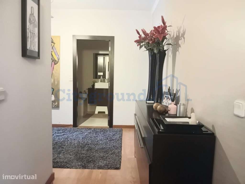 Apartamento T3 no Centro de Ourém com Terraço-4