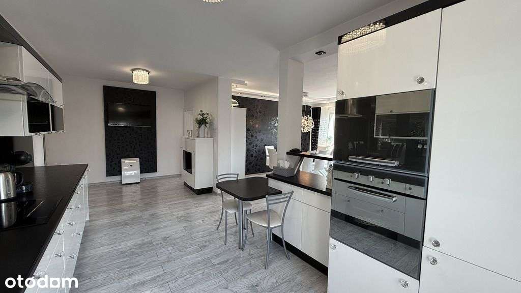 Dom z duszą i potencjałem inwestycyjnym – Przechód - Pełny obrazek: 5/20