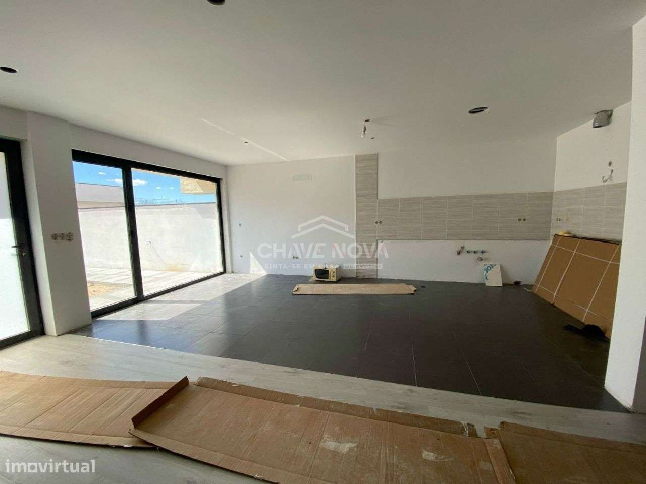 Moradia em banda 4 Quartos, para Venda por 375.000 € em Anadia-1