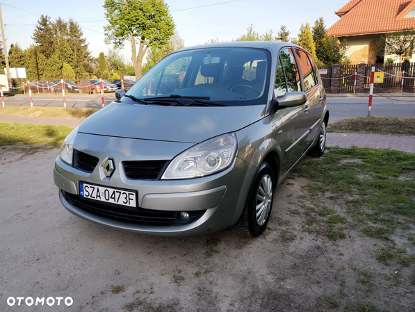 Renault Scenic 1.6 16V Luxe Expression - 8