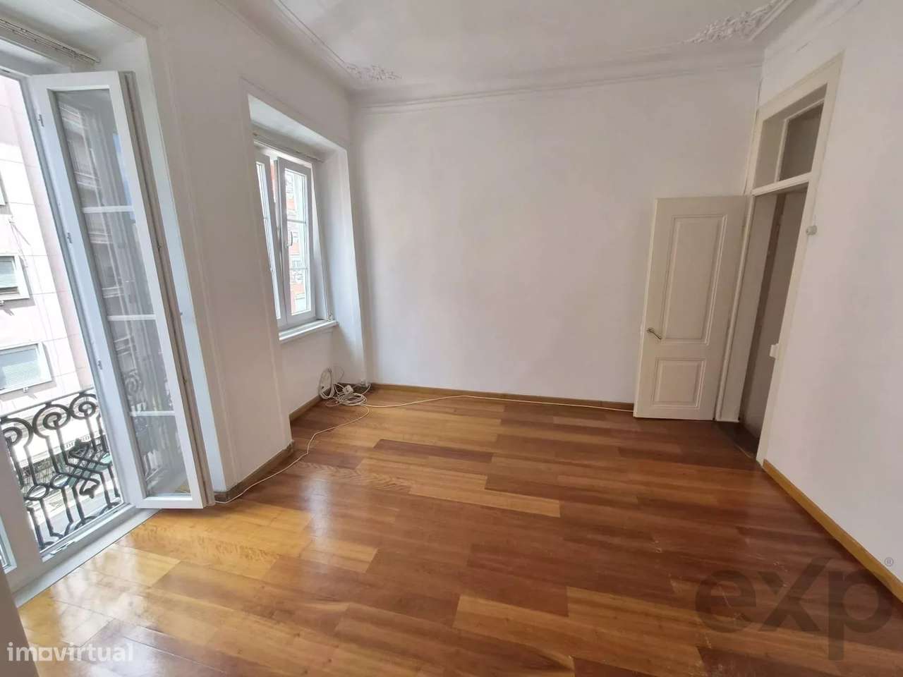 Apartamento T2 em Campo de Ourique, Lisboa-1