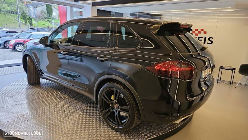 Porsche Cayenne Tiptronic - 16