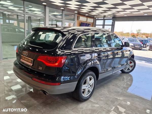 Audi Q7 3.0 TDI Quattro Tip - 10