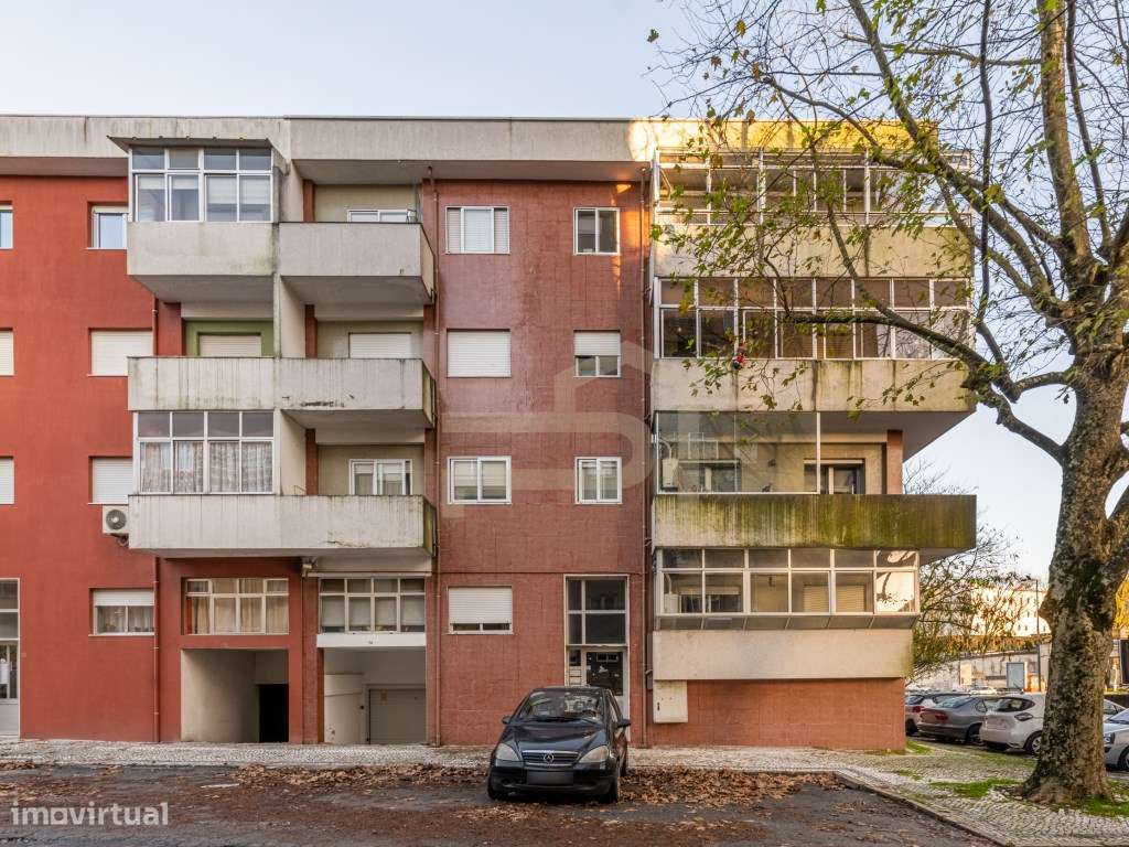 Apartamento T3 Totalmente Remodelado com Garagem - Excelente Locali...-17