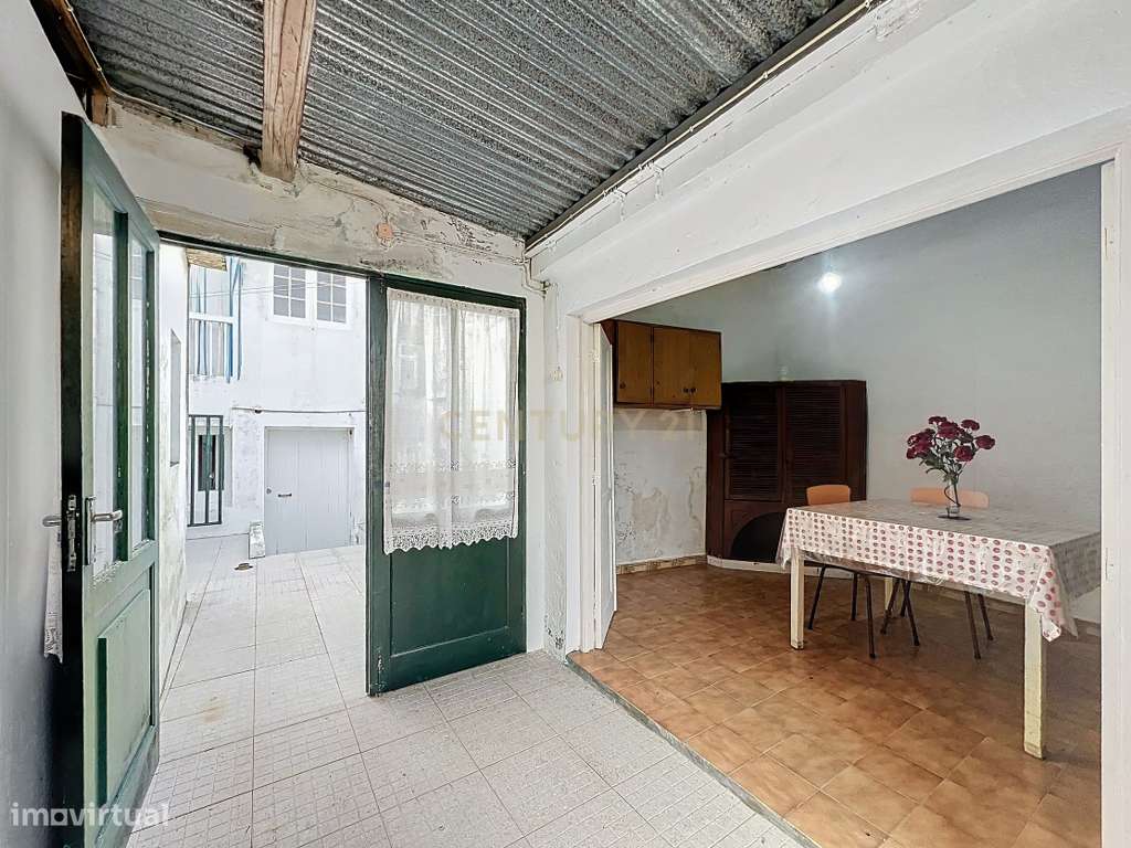 Moradia, 83 m², Ribeira Grande (Matriz)-18