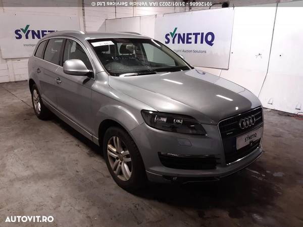 Dezmembrez Audi Q7 3.0 2005-2007 - 2