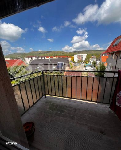 3 camere semidecomandate, 2 băi, 2 balcoane+2 parcări–zona Stadionului-7