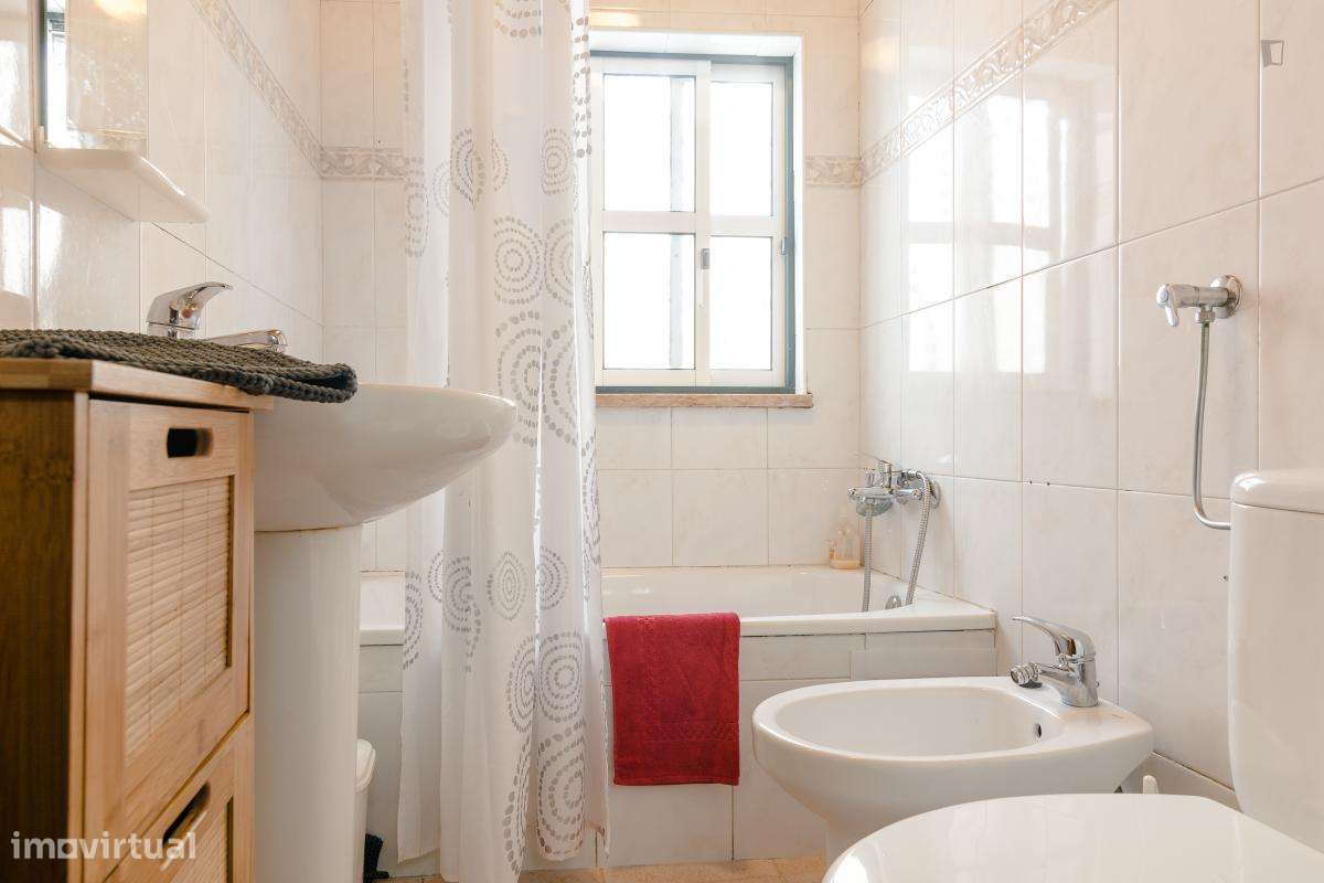 Apartamento com 3 quartos - localizado em Mouraria Lisbon - Grande imagem: 2/14